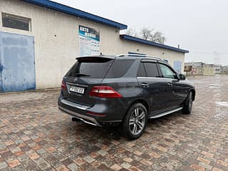 Шикарный кроссовер мерседес мл пишите на обмен Тирасполь