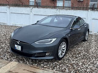 Tesla Model S 2017 г.в.