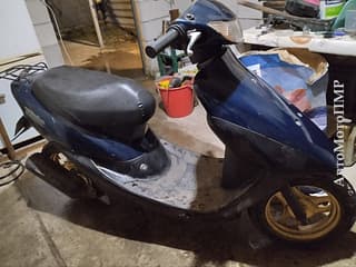 Продам скутер Honda Dio 34. Продам новую покрышку 2.75-10 с диском