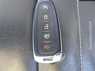 Экономичный минивен плагин гибрид растаможен можно на обмен