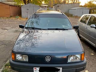 Selling Volkswagen Passat, 1993 made in, gasoline-gas (methane), mechanics. PMR car market, Tiraspol. 