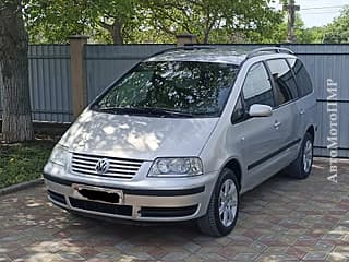 Selling Volkswagen Sharan, 2002 made in, diesel, machine. PMR car market, Tiraspol. 