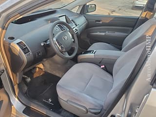 Тайота приус в отличном состоянии на обмен пишите