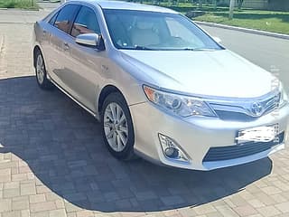 Selling Toyota Camry, 2013 made in, hybrid, machine. PMR car market, Tiraspol. 