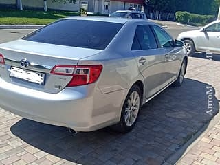 Selling Toyota Camry, 2013 made in, hybrid, machine. PMR car market, Tiraspol. 