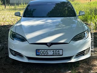 Свежепригнана Тесла в Тирасполе можно на обмен пишите!. Покупка, продажа, аренда Tesla Model S в ПМР Приднестровье