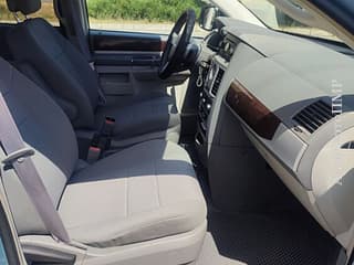 Крайслер вояджер 7 мест газ метан автомат или на обмен пишите