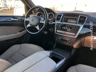 Selling Mercedes GL Class, 2015, petrol, аutomatic. PMR car market, Tiraspol. 