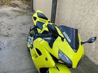  Motocicletă sport • Motociclete  în Pridnestrovie • AutoMotoPMR - Piața moto Pridnestrovie.