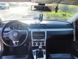 Selling Volkswagen Passat, 2009, gasoline-gas (methane), mechanics. PMR car market, Tiraspol. 
