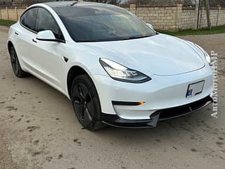Tesla Model S, 2020, electro, automata. Tiraspol