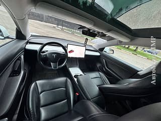 Tesla Model S, 2020, electro, automata. Tiraspol