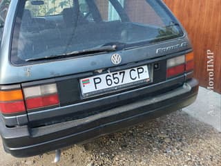 Selling Volkswagen Passat, 1994 made in, gasoline-gas (methane), mechanics. PMR car market, Tiraspol. 