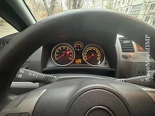 Продам Opel Zafira, 2007 г.в., бензин-газ (метан), механика. Авторынок ПМР, Тирасполь. АвтоМотоПМР.