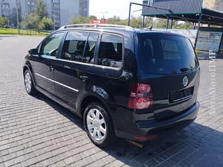 Vând Volkswagen Touran, 2009 a.f., benzină-gaz (metan), mecanica. Piata auto Pridnestrovie, Tiraspol. AutoMotoPMR.