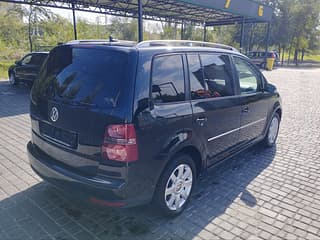 Selling Volkswagen Touran, 2009 made in, gasoline-gas (methane), mechanics. PMR car market, Tiraspol. 