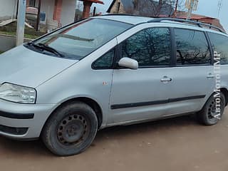 Volkswagen Sharan, 2002, gasoline-gas (methane), аutomatic. Tiraspol