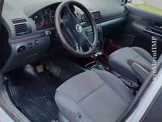 Volkswagen Sharan, 2002, gasoline-gas (methane), аutomatic. Tiraspol