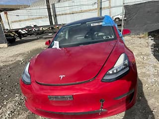 Шикарная тесла 3 максималка в Тирасполе растаможена пишите