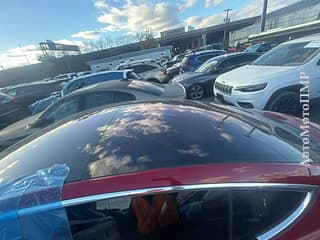 Шикарная тесла 3 максималка в Тирасполе растаможена пишите