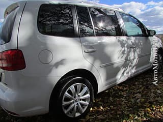 Vând Volkswagen Touran, 2015, diesel, automata. Piata auto Pridnestrovie, Tiraspol. AutoMotoPMR.