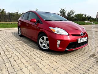 Selling Toyota Prius, 2010 made in, hybrid, machine. PMR car market, Tiraspol. 