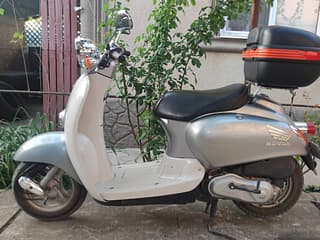 Мotociclete și piese de schimb - piața motociclete din Moldova și Transnistria. Продам мопед Honda Giorno 49,9 кубов