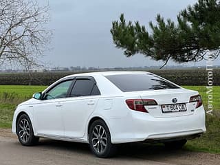 Тайота камри в отличном состоянии пишите по номеру 77751188