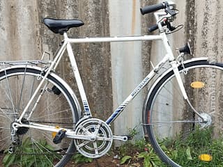 Продаю классический дорожный велосипед Motobecane 2040 Touring (Германия). Roți și anvelope