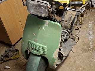 honda lead 80. Mopeds and scooters