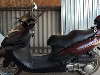  Maxiscooter, 150 cm³ • Mopeds and scooters  in PMR • AutoMotoPMR - Motor market of PMR.
