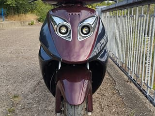  Maxiscooter, 2011, 150 cm³ • Mopeds and scooters  in PMR • AutoMotoPMR - Motor market of PMR.