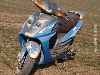СРОЧНО  Продаю мотоцикл Kavaki ak150 150 куб . Пробег 1300 км. Продам скутер с документами, 150кубов