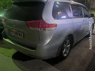 Toyota Sienna, 2012, бензин-газ (метан), автомат. Тирасполь