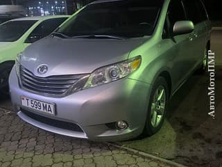 Toyota Sienna 2012 г.в.