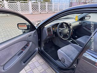 Продам Toyota Avensis, 2000, бензин-газ (метан), механика. Авторынок ПМР, Тирасполь. АвтоМотоПМР.
