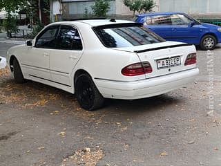 Selling Mercedes E Class, 2003, gasoline-gas (methane), аutomatic. PMR car market, Tiraspol. 