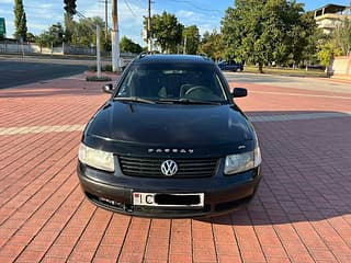 Selling Volkswagen Passat, 2001 made in, gasoline-gas (methane), mechanics. PMR car market, Tiraspol. 