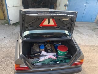 Продам Mercedes Series (W124), 1989 г.в., бензин, механика. Авторынок ПМР, Тирасполь. АвтоМотоПМР.