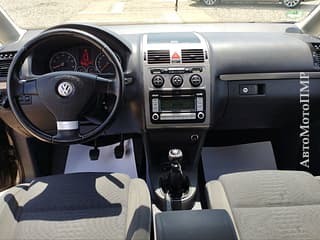 Vând Volkswagen Touran, 2008, benzină-gaz (metan), manuala. Piata auto Pridnestrovie, Tiraspol. AutoMotoPMR.