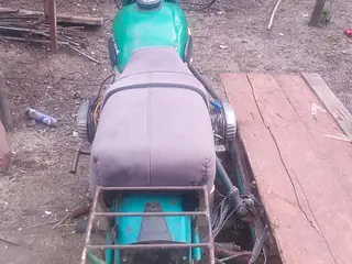 Продам МТ на ходу, без доков, едет бодро, есть каляска