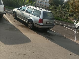 Selling Volkswagen Golf, 2002 made in, petrol, mechanics. PMR car market, Tiraspol. 