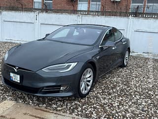 Tesla Model S 2017 г.в.