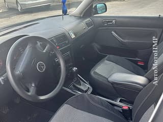 Selling Volkswagen Golf, 2001, petrol, mechanics. PMR car market, Tiraspol. 
