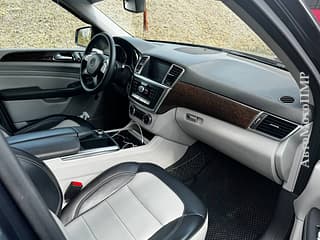 Selling Mercedes M Class, 2013, diesel, аutomatic. PMR car market, Tiraspol. 