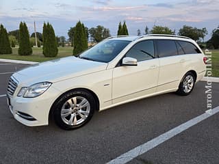 Свежепригнан растаможен отличный мерседес на обмен можно