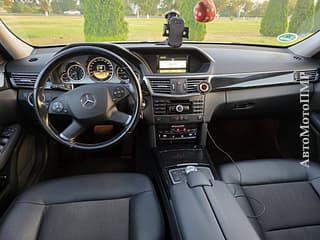 Свежепригнан растаможен отличный мерседес на обмен можно