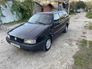 Selling Volkswagen Passat, 1993 made in, petrol, mechanics. PMR car market, Tiraspol. 