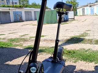 Продам электросамокат куго м4 про, зарядка и 2 покрышки в комплекте. Electric scooters