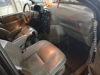 Надежный минивен для всей семьи 7 мест на обмен пишите